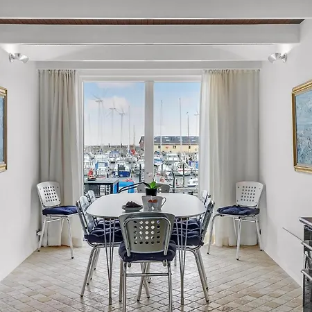 Beautiful In Glesborg With House Sea View * Bønnerup Strand